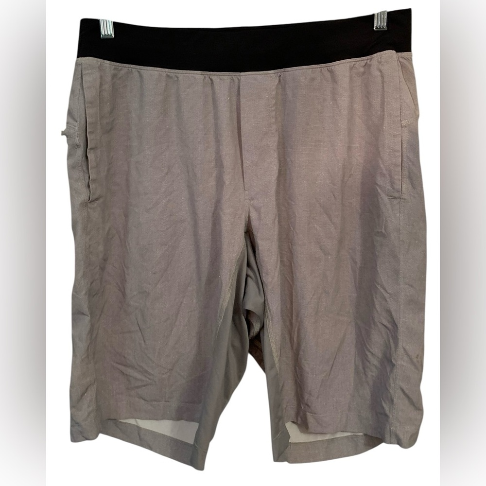 Lululemon Mens High Waist Athletic Shorts Size L Activewear Running Basketball
